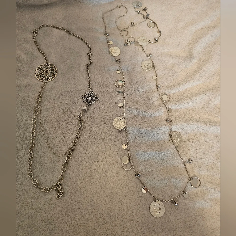 2 Silver Color Metal Necklaces